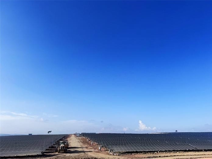 厄立特里亚德克姆哈雷 30MW 光伏储能项目